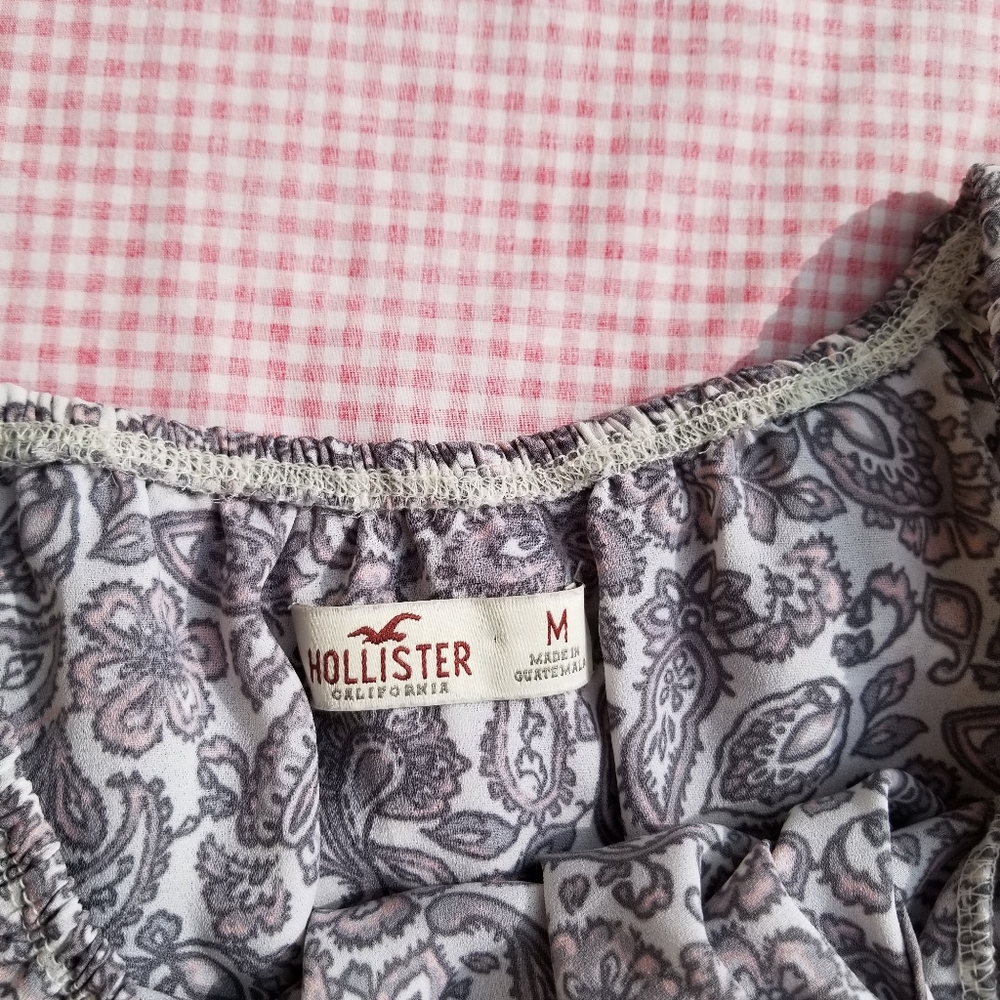 HOLLISTER Off the Shoulder Floral Top - Picture 3 of 5